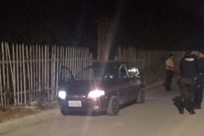 Carro. Los cuerpos de Eduardo y Elías fueron hallados en este auto.