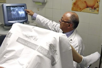 Referencial. Una mujer debe seguir técnicas para poder concebir.