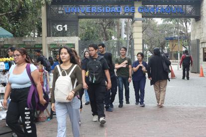 Afectados. Según datos del INEC, el grupo etario más afectado en el país es de 15 y 24 años, quienes están entre el colegio y universidad.