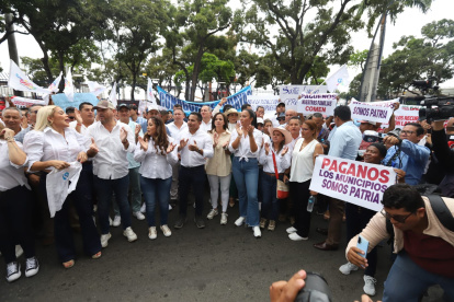 La prefecta de Guayas, Marcela Aguiñaga, fue una de las que lideró esta movilización