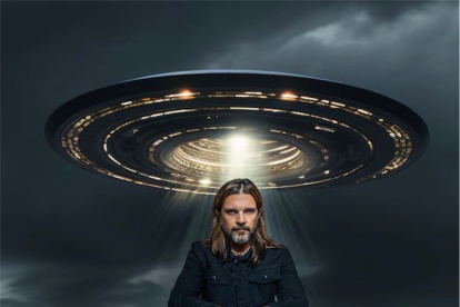 El cantante asegura que esta experiencia, con figuras geométricas y movimientos precisos, refuerza su creencia en la existencia de vida extraterrestre.