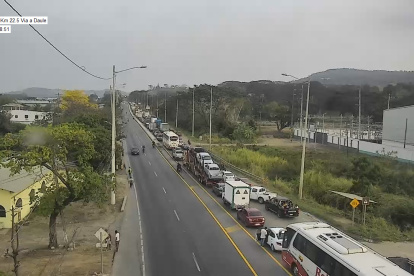 La Autoridad de Tránsito Municipal inhabilitó parte de la vía Perimetral que dirige hacia la Penitenciaría para evitar víctimas colaterales.