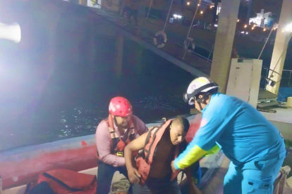 Trayecto. Ciudadanos iban en una embarcación de Guayaquil a Durán.