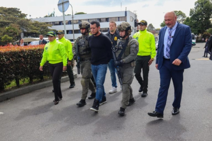 La defensa del acusado presentó recursos legales para posponer la audiencia hasta diciembre.