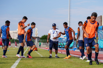 Ecuador en su entrenamiento antes de enfrentar a Indonesia.