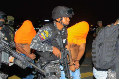 El cuerpo del cabecilla de una de las organizaciones delictivas que operan en Ecuador fue encontrado por otros reclusos.