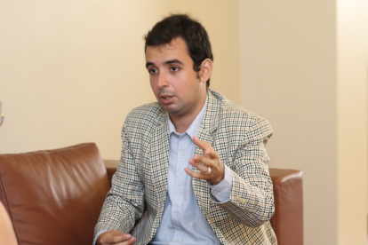 Carlos Cordovez es comunicador, escritor y gestor cultural. Desde el 2022 realiza cine foro sobre filmes de terror