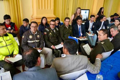 Reunión de autoridades para analizar la seguridad de Riobamba.