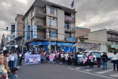 Acto. Los parientes de Vanessa han hecho plantones para exigir justicia.