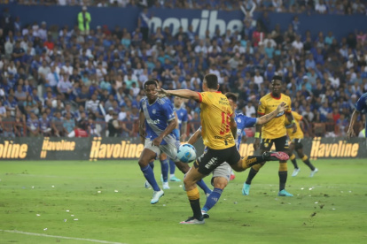 Emelec vs. Barcelona en el Capwell.