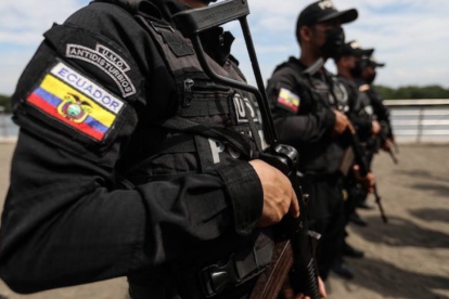 Compras. La última entrega de chalecos antibalas se dio a inicios de octubre, llegaron de Estados Unidos.