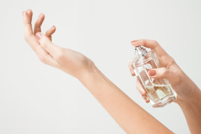 Algunos trucos para que el olor del perfume dure más tiempo