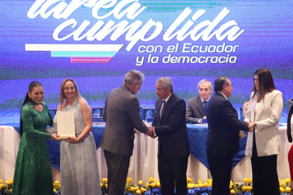 Asambleístas recibieron sus credenciales en Quito