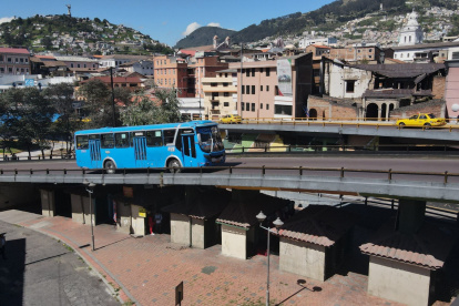 Son 36 casetas donde se comercializan mochilas, de estas solo ocho siguen abiertas al público.