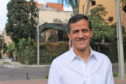 Rafael Nieto se desempeñó como viceministro del Interior y de Justicia entre 2003 y 2004 en Colombia.