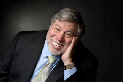 Steve Wozniak es un ingeniero informático, empresario y filántropo estadounidense. Es reconocido por ser uno de los cofundadores de Apple Computer Inc.