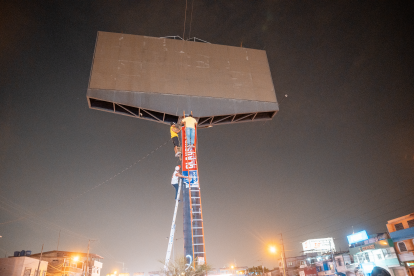 Acción. Hasta ahora, el Municipio ha identificado 27 vallas en esta vía.
