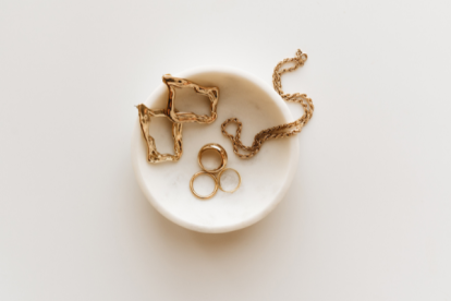 El oro tiene propiedades que revelarán su legitimidad ante pruebas.