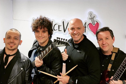 Ale Cerati & Sonido Stereo continúan el legado de Gustavo Cerati, uno de los grandes del rock argentino de todos los tiempos.