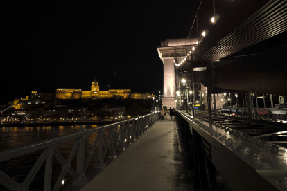 Puente sobre el Danubio, uno de los grandes atractivos de esta ciudad húngara.
