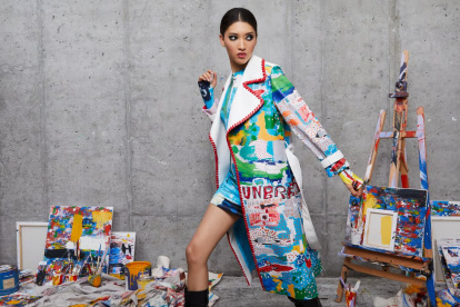 Esta es una de las chaquetas de la colección.