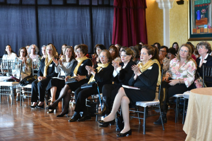 El Club del Libro No. 1 fue el primero de la ciudad y se fundó en 1973.