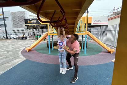 FEMINISMO, AUN FALTA CONSIDERAR LO MASCULINO_FLOR LAYEDRA