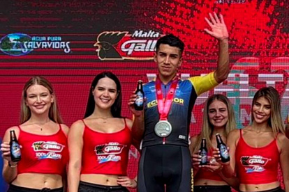 El ciclista ecuatoriano Nixon Rosero lidera la Vuelta a Guatemala.