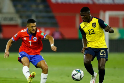 Ecuador y Chile se enfrentarán en un trascendental encuentro de las Eliminatorias Sudamericanas, programado para el martes 21 de noviembre en el Estadio Rodrigo Paz Delgado.