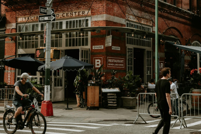 Nueva York. Luego de la cuarentena por la pandemia de Covid-19, hubo un aumento de las terrazas.