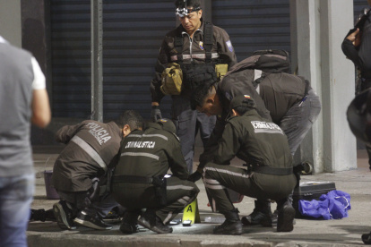 Los policías fueron baleados en las calles Quito y Francisco de Marcos.
