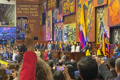 Guillermo Lasso ya está dentro de la Asamblea para el cambio de mando.