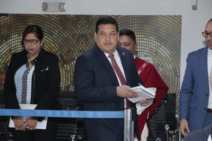 Alembert Vera fue destituido como consejero y presidente del Consejo de Participación en octubre de 2023.