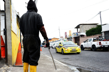 Vigilancia. Los vecinos están atentos a quienes circulan por el barrio.