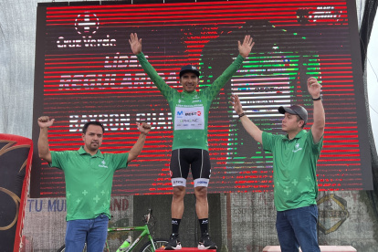 El ciclista ecuatoriano asciende al segundo puesto de la clasificación general de la Vuelta a Guatemala y reafirma que no piensa en el retiro.