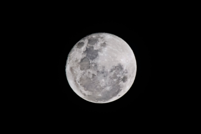 Cada signo zodiacal se verá afectado de manera única, destacando áreas clave como comunicación, identidad y relaciones.