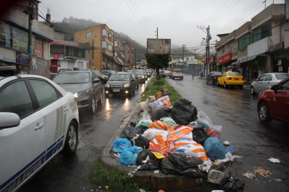 Situación. En la Mena del Hierro y El Condado no hay contenedores. La recolección se hace tres días a la semana.