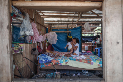 Situación. Varias niñas se ven obligadas a repetir un ciclo que las deja en la pobreza y sin suficiente estudios.