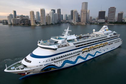 Aida Cruises muestra el crucero Aida Aura que iba a llevar a pasajeros a un viaje por el mundo de tres años.
