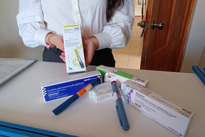 La insulina es un producto indispensable para controlar la diabetes, pero es importado y suele escasear.