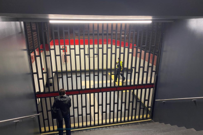 La estación de la Universidad Central no abrió a la misma hora que las demás.