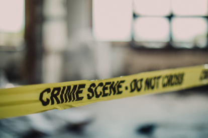 Referencial. En el lugar del suceso, los vecinos colocaron velas y se encerraron en sus casas.