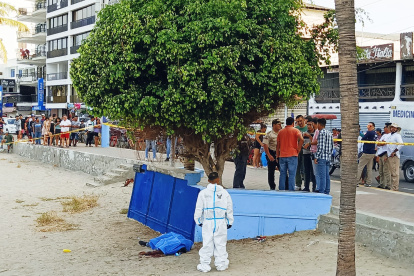 La víctima tenía 33 años y trabajaba en un restaurante de Salinas.