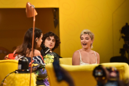 Florence Pugh junto a Timothée Chalamet en el evento celebrado en Brasil.