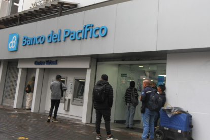 Atención de las entidades bancarias por feriado de Fiestas de Quito