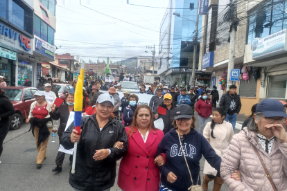 Alrededor de cuatro mil personas se unieron a la marcha por la seguridad en Pelileo.