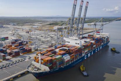 Comercio.- Vista aérea del puerto de aguas profundas de DP World, en Posorja.