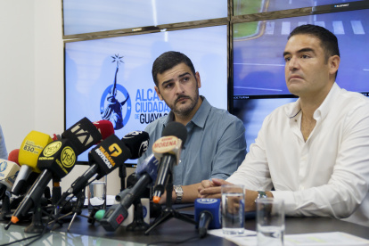 Hecho. Los alcaldes durante la firma del convenio este jueves 7 de diciembre.