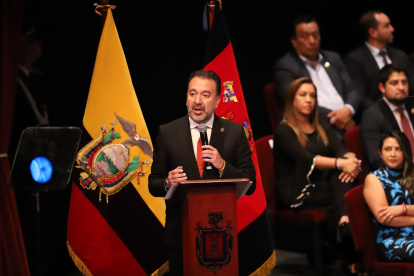 El alcalde dio su informe durante la sesión solemne.