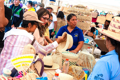 Hubo una feria para recordar la declaratoria Patrimonial del sombrero de paja toquilla
